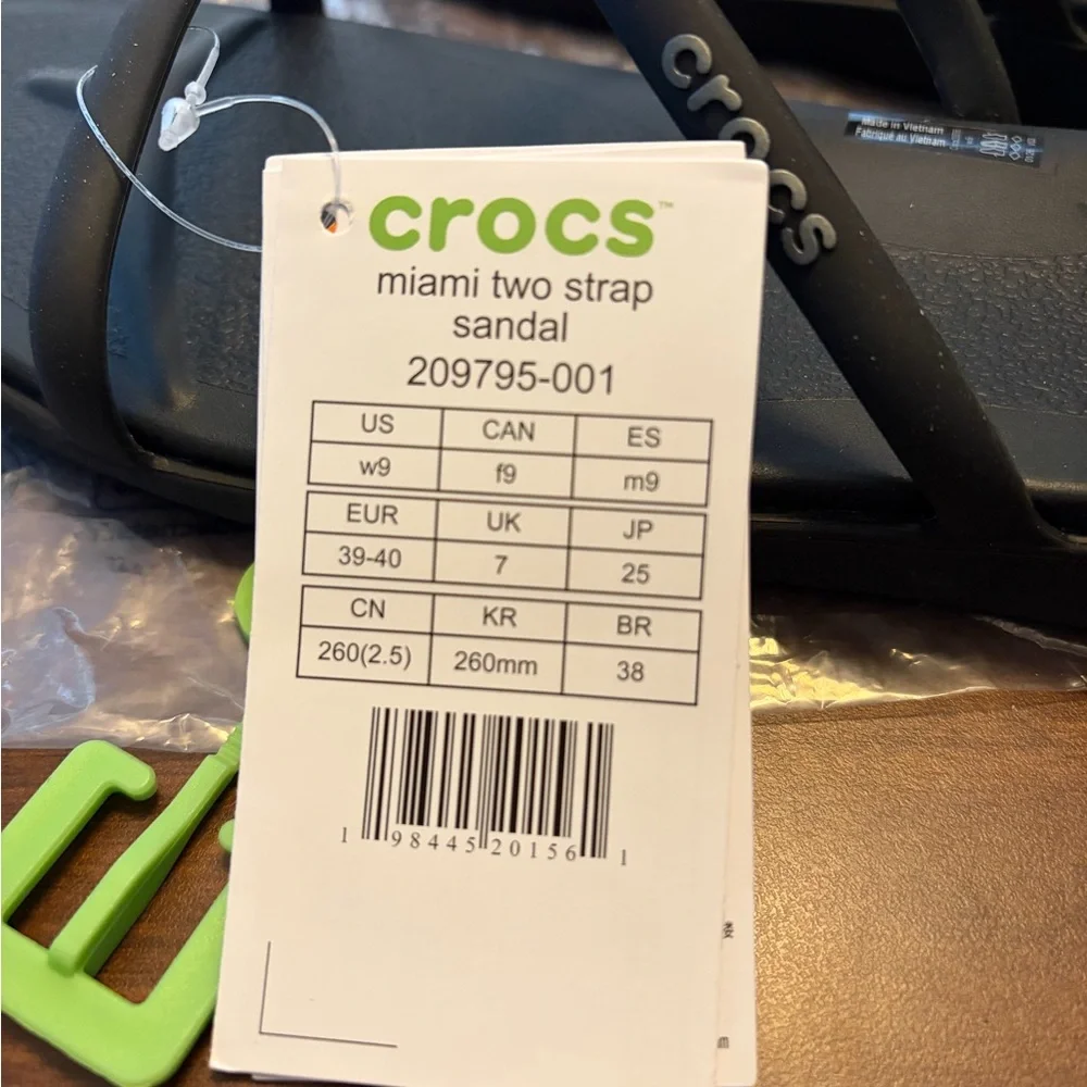 WOMEN'S Crocs Miami 2 Strap Black size 9